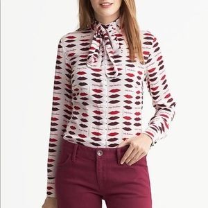 Banana Republic L’Wren Lips 👄 Blouse Sz 0